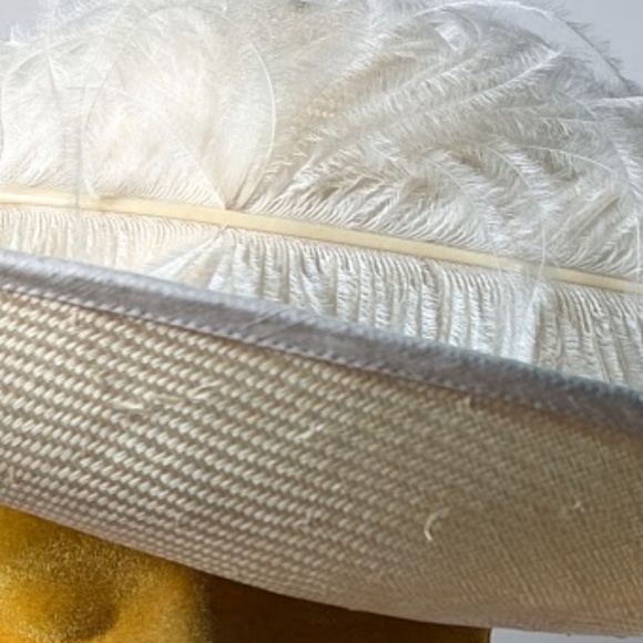 Peter Bettley straw feather hat white, size OS - Picture 7 of 13
